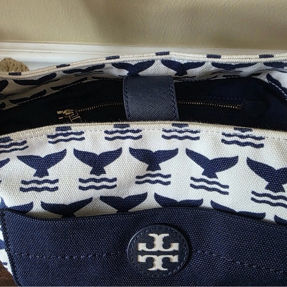 Tory Burch Navy and White Shoulder Bag - Picture 4 of 6